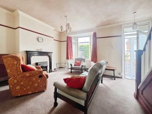 Lounge- click for photo gallery